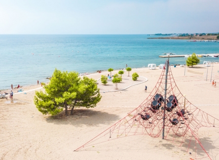 zaton-beach-01